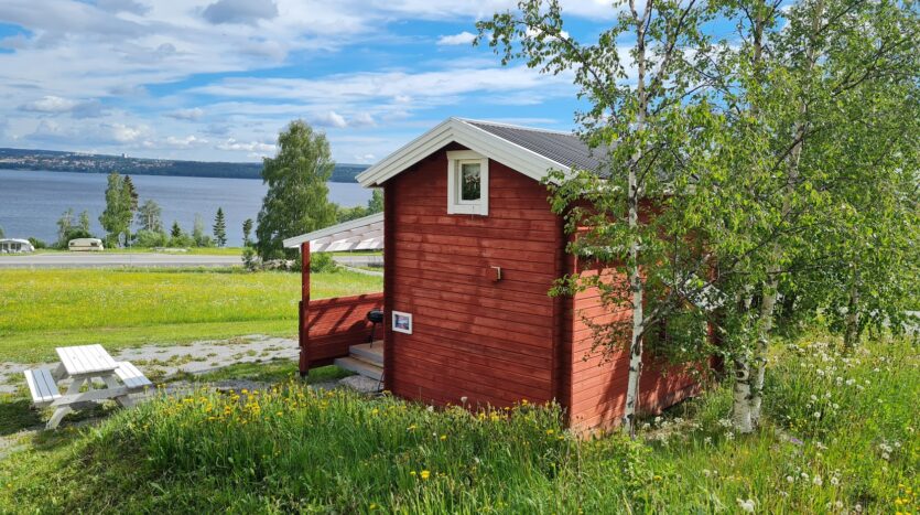 Vinterbonad välutrustad stuga