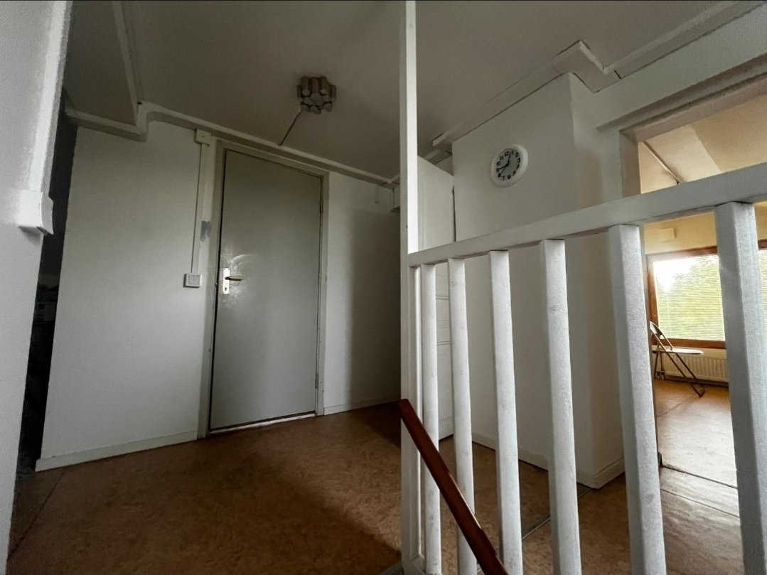 Östa 266, Märsta